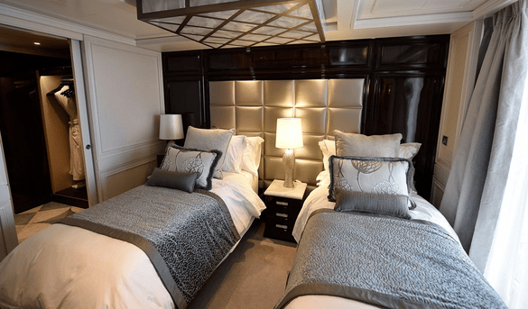 Regent Seven Seas Cruises Seven Seas Explorer Signature Suite 2.png